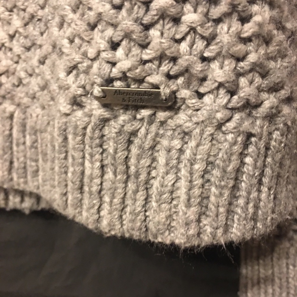 Abercrombie gray sweater